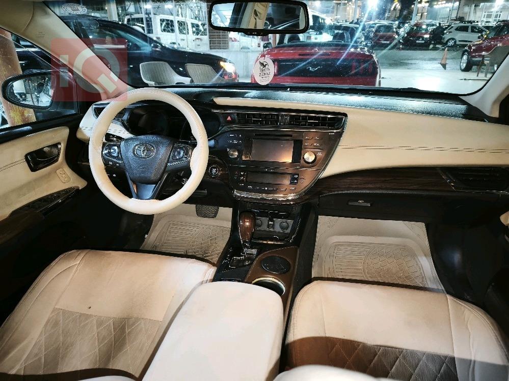 تويوتا أفالون